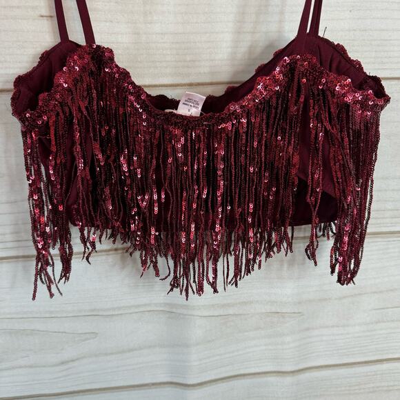 Luxxel Burgundy Fringe Lining Crop Top Size Small - Picture 4 of 7